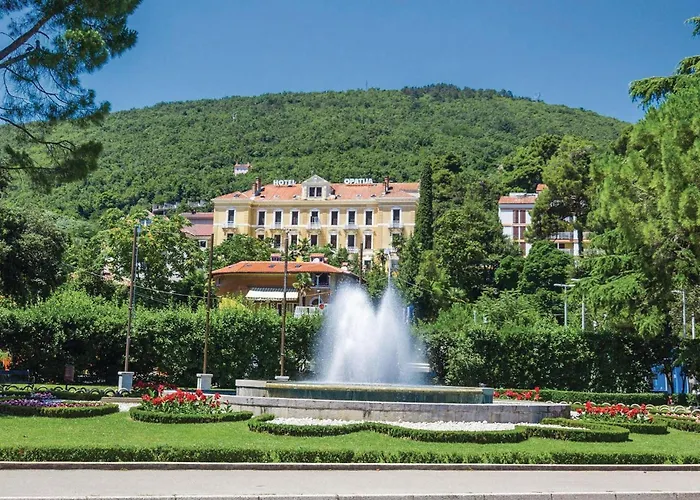 1 Bedroom Gorgeous Apartment In Opatija
