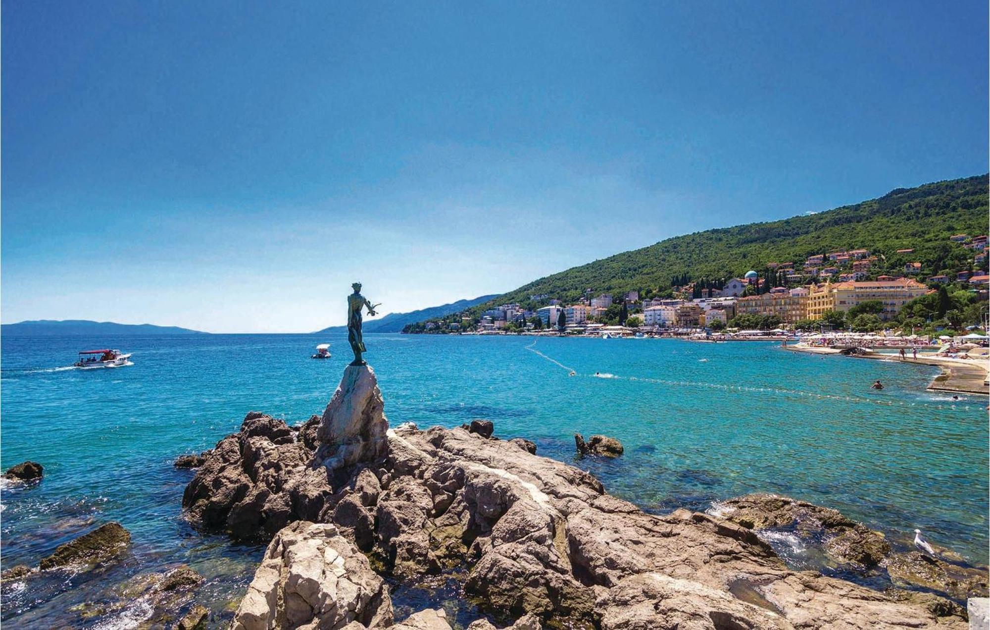 1 Bedroom Gorgeous In Opatija