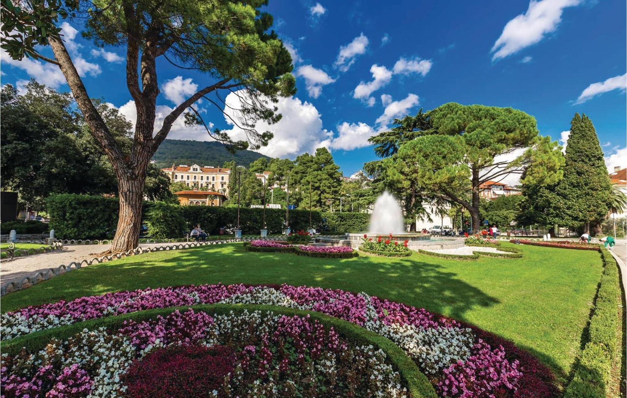 1 Bedroom Gorgeous In Opatija